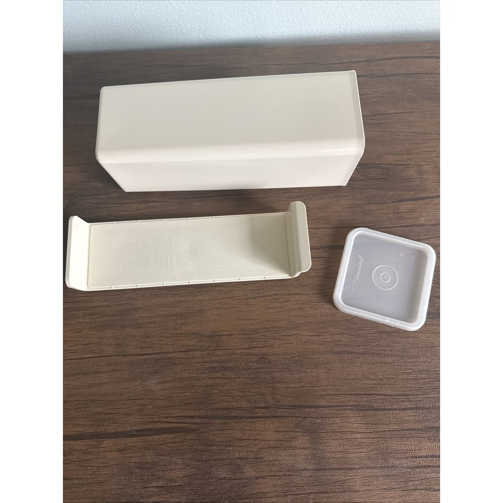 TUPPERWARE- CHEESE KEEPER Cream with Insert - #1696, 1697, 1698 Made in USA